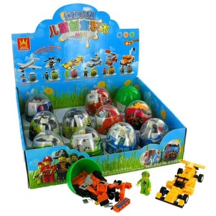 BRICKS BUILDING BLOCKS IN SURPRISE BALL (12 pcs.)
