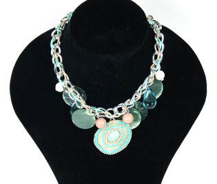 LOOOK Necklace Green (1 pc)