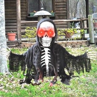 REAPER GROUNDBREAKER SKELET WITH LIGHT 50 CM.