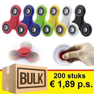 *** BULK OFFER *** FIDGET SPINNERS / HAND SPINNERS *** RAGE 2017 *** (200pcs.)
