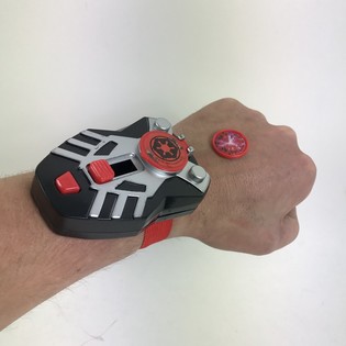 *** GADGET *** ARM SCHIJVEN SCHIETER (24h.)